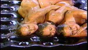 backstage-footage-syrup-girls_2_20.jpg