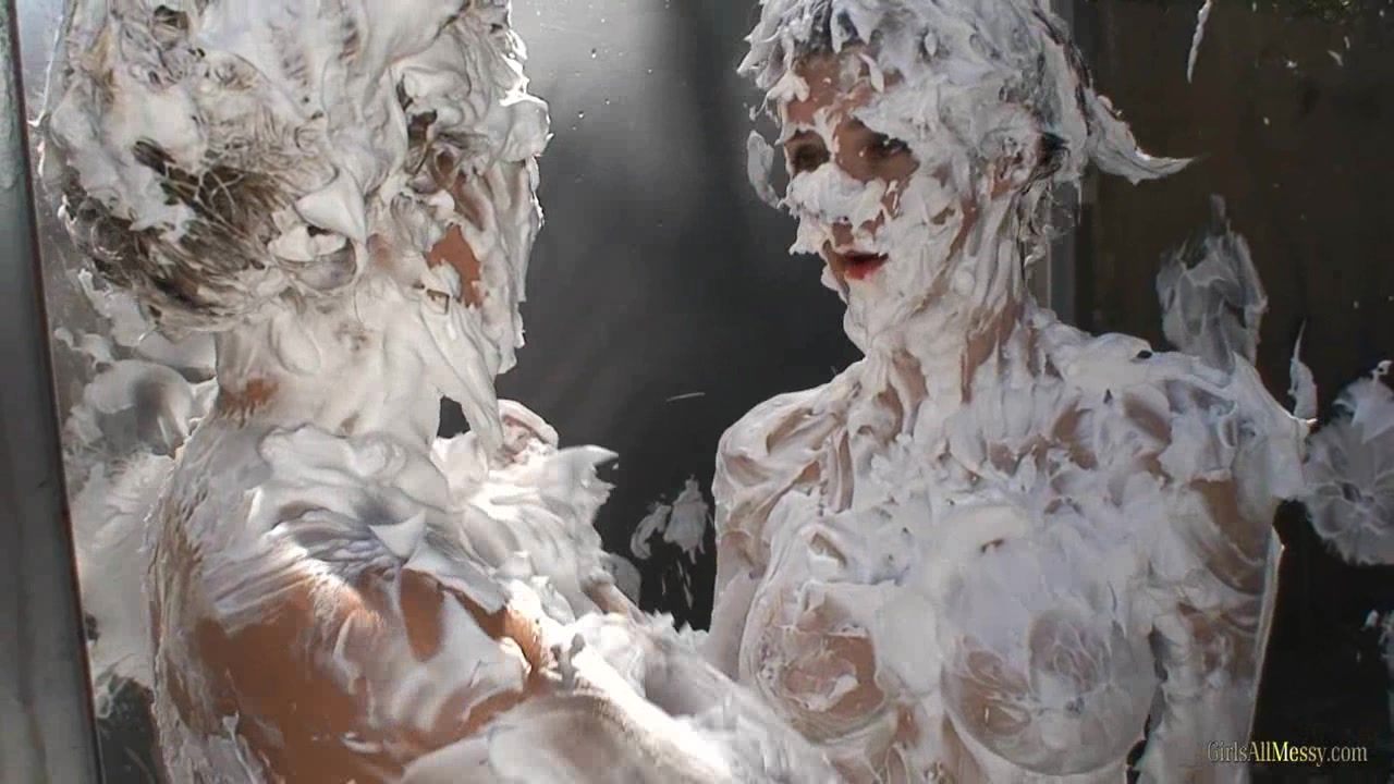 foam-fun--chantelle-and-lynn_main.jpg