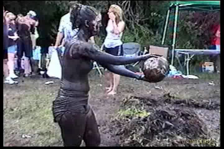 moxies-mud-girls-vol-38_main.jpg