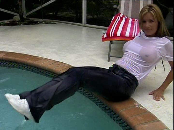 tatianas-wet-jeans-shoot_main.jpg