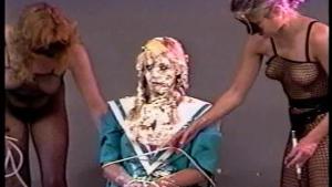 the-making-of-the-pie-torture_24.jpg